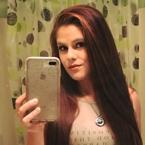 Meet your Posher, Valerie